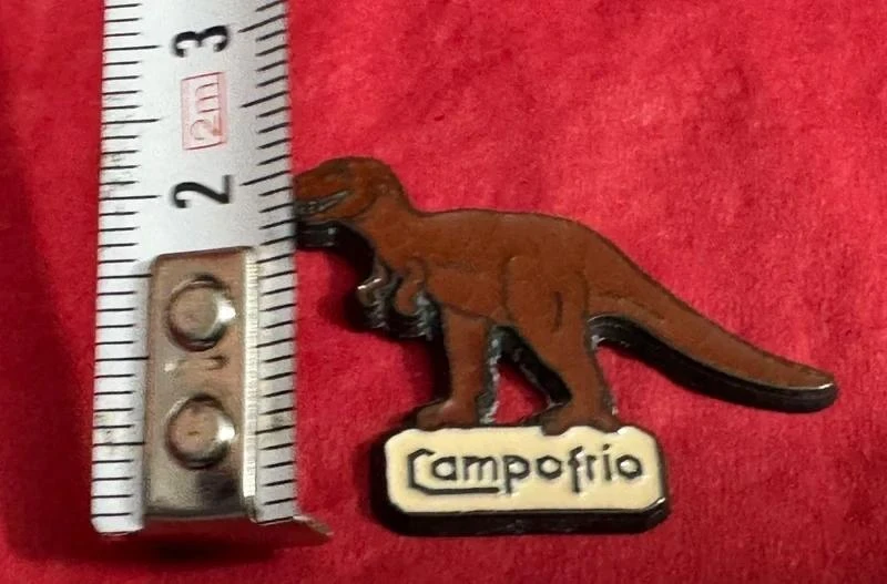 Pin metálico ou broche Metal pin Campofrío dinossauros Tyrannosaurus rex – photo 3